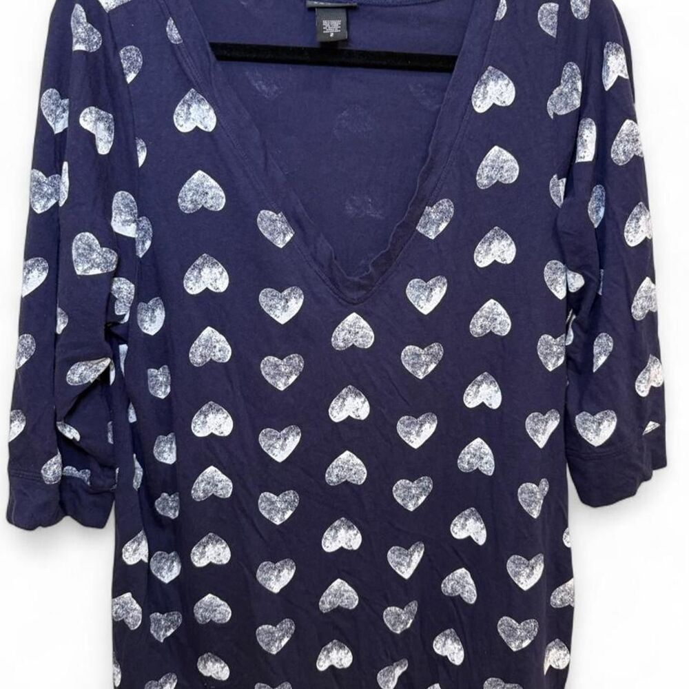 Torrid Women's Blue Navy & White Heart Print Cute Coquette V-Neck Shirt
